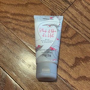 Perfectly Posh Block It Like It's Hot SPF 30 Face Crème